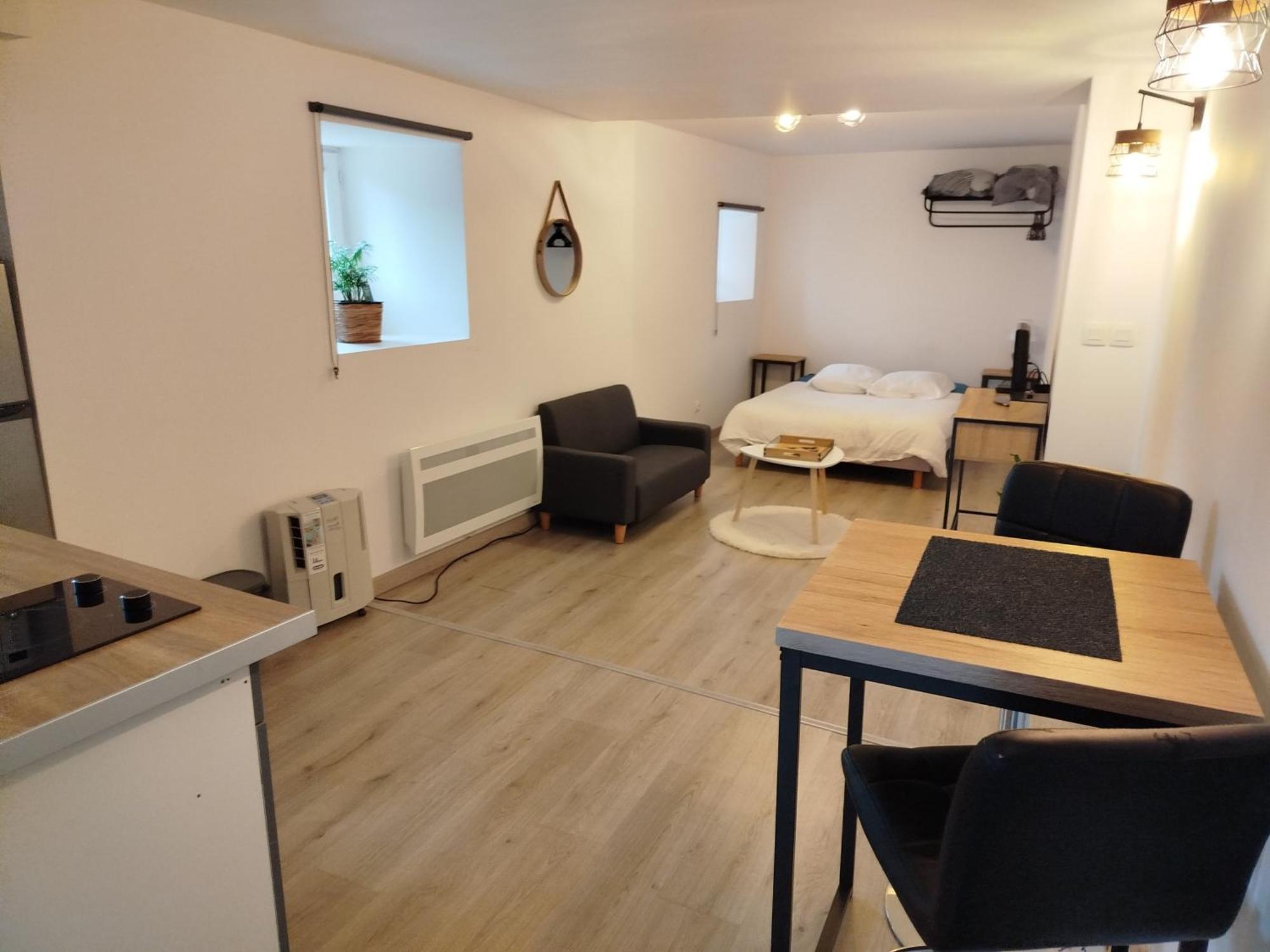 Chez Mathilde, Studio Sur Laval 拉瓦勒 外观 照片